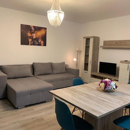 Apartament Sara Targu Mures Exterior foto